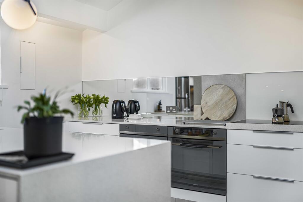 2 bedroom apartment for sale in Langham Mount, East Downs Road, Bowdon, WA14